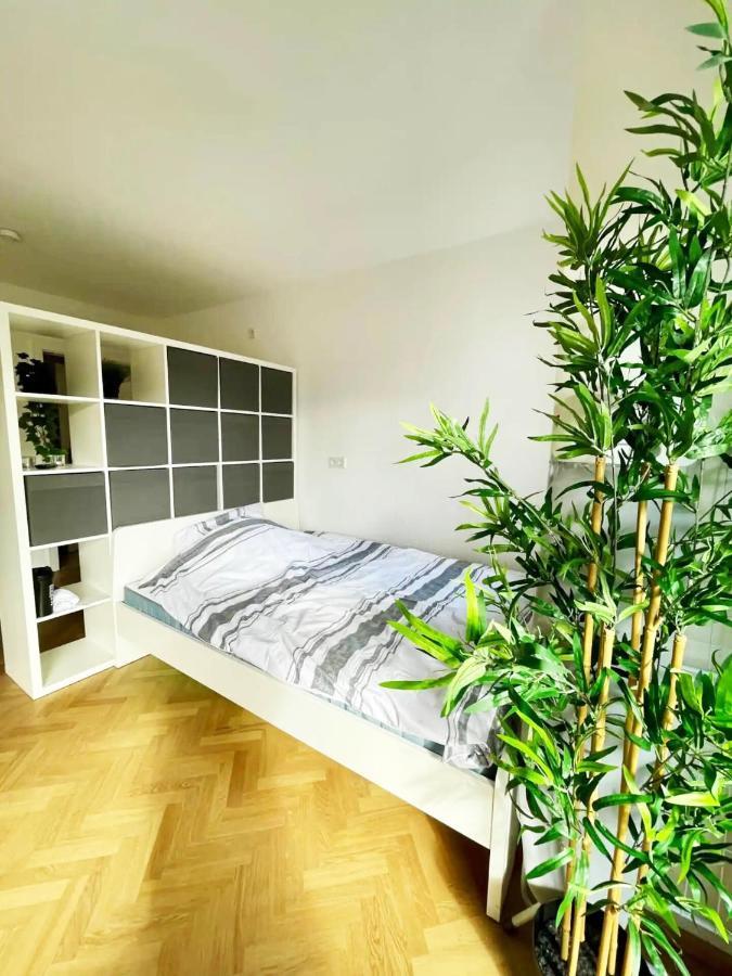 Cozy Apartment With Kitchen + Balcony New! Essen Exterior foto